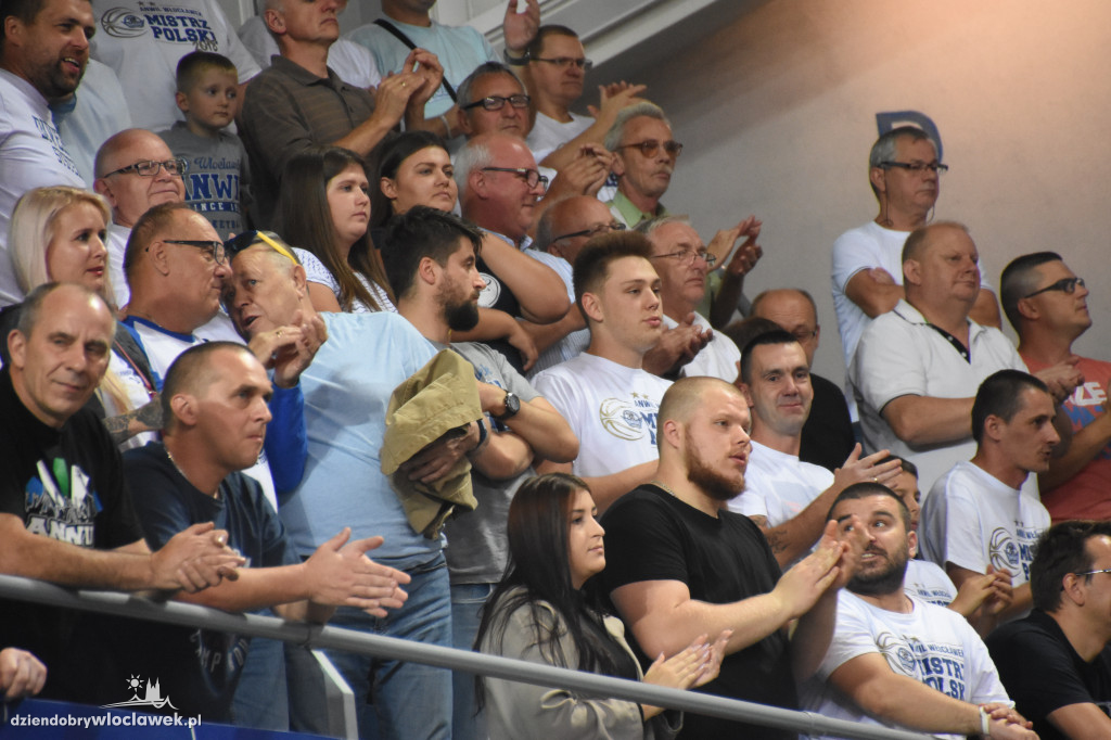 Kibice Anwilu na meczu z Treflem Sopot