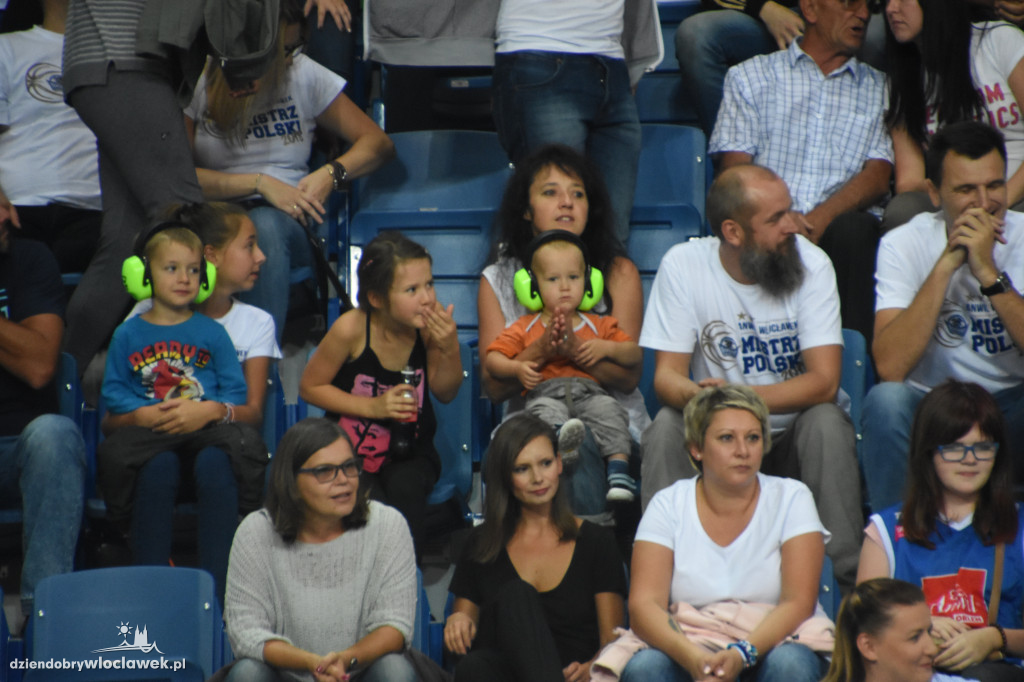 Kibice Anwilu na meczu z Treflem Sopot