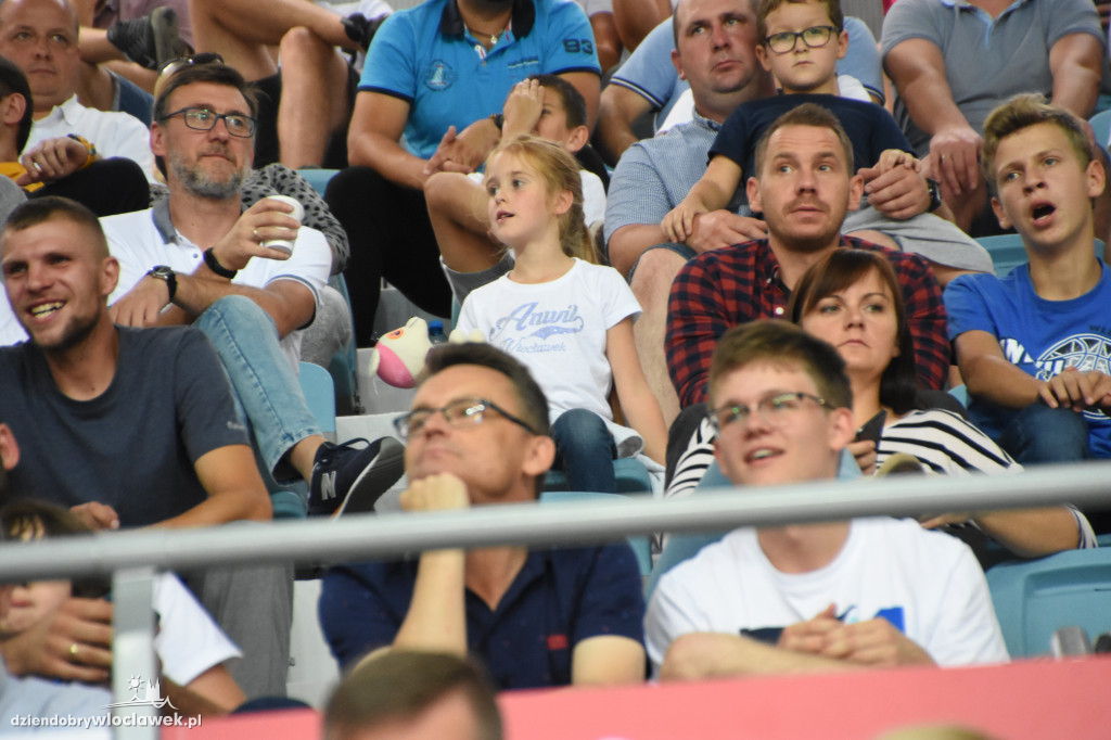 Kibice na finałowym meczu KBC