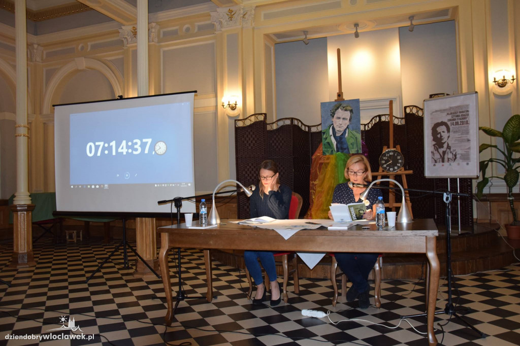 Przez całą dobę czytali jego twórczość