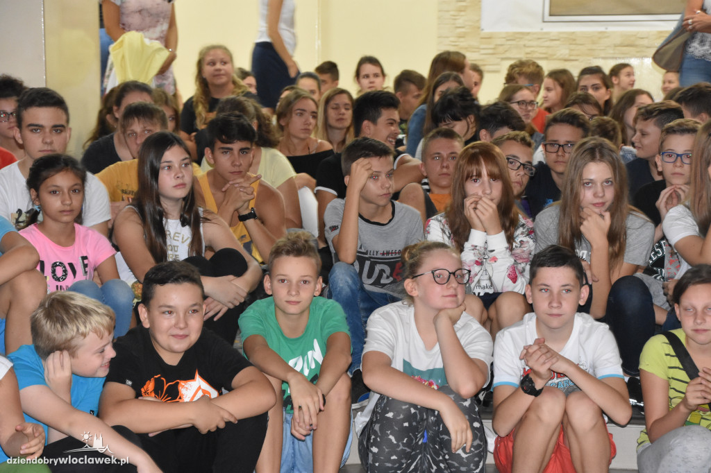 Sprzątanie świata przez SP23