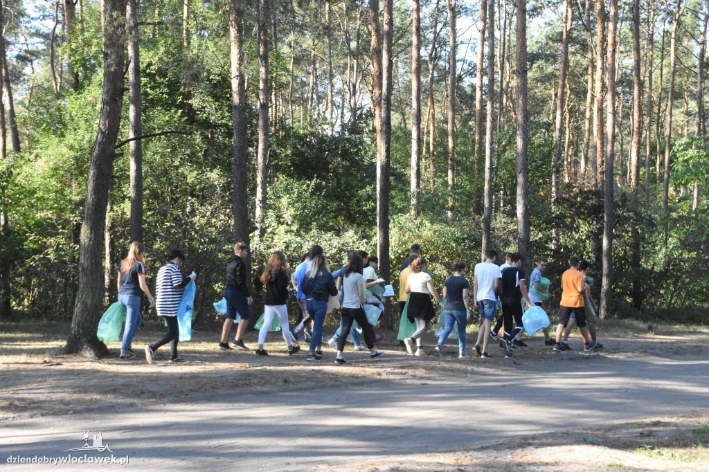Sprzątanie świata przez SP23