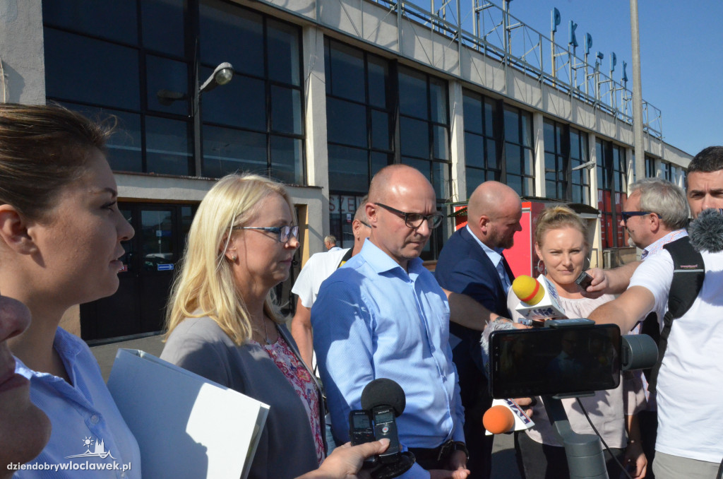 Prezydent Wojtkowski na dworcu