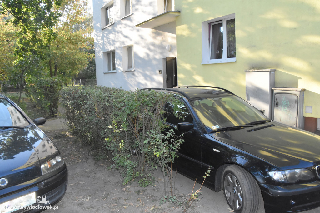 Kto poprzebijał opony w samochodach?