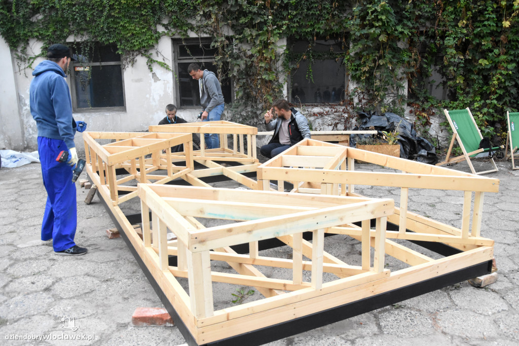 W Gwoździarni zbudowali parklet!