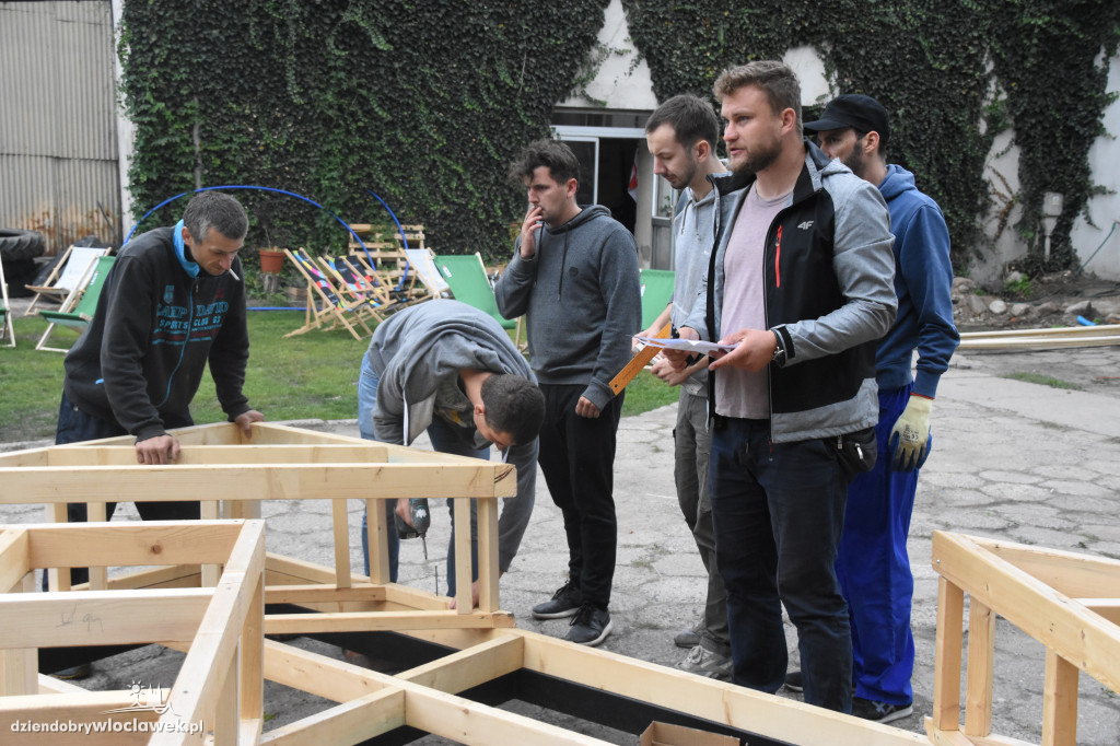 W Gwoździarni zbudowali parklet!