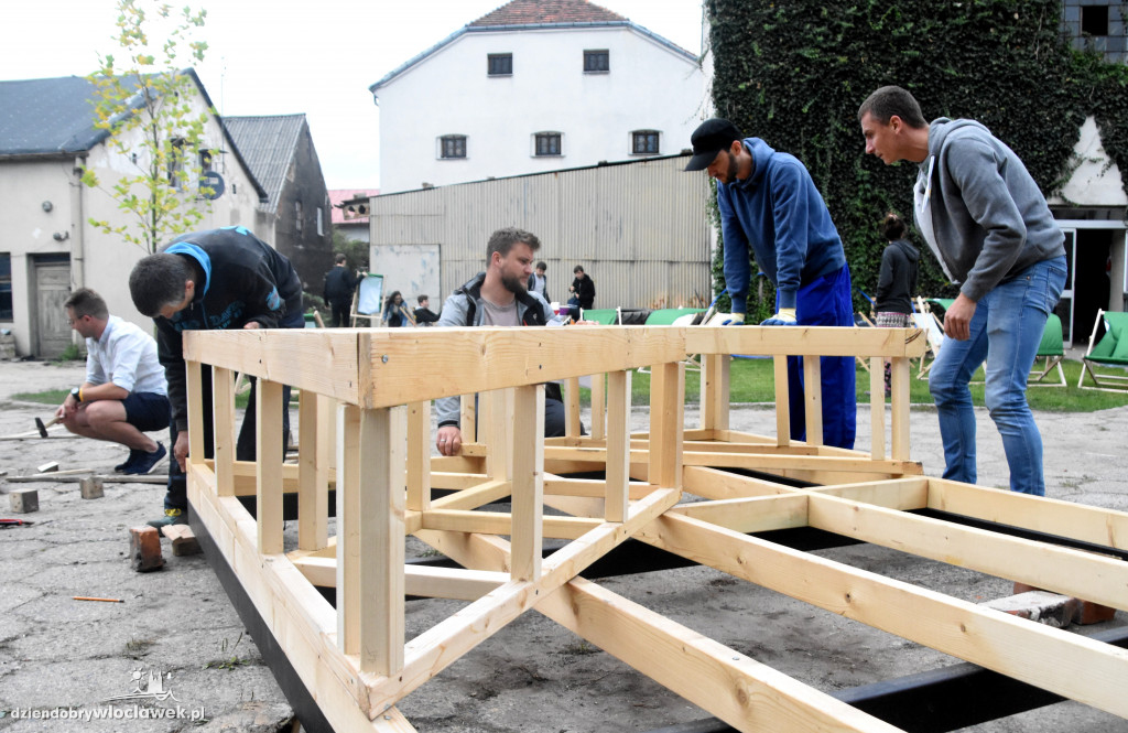 W Gwoździarni zbudowali parklet!