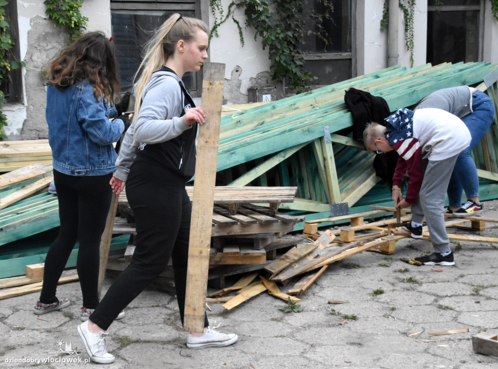 W Gwoździarni zbudowali parklet!