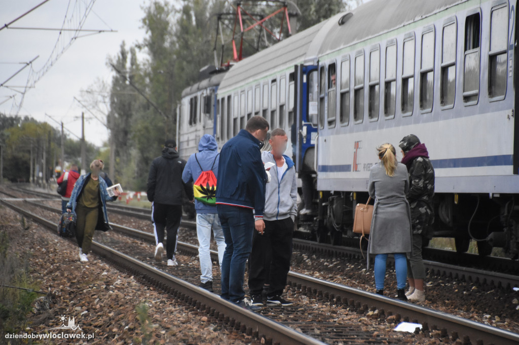 Nastolatek zginął pod kołami pociągu