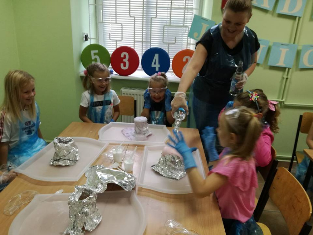 Akademia Juniora w Przedszk. Akad.