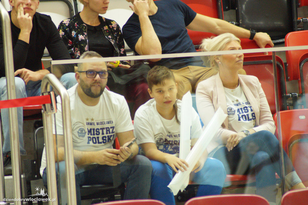 Kibice Anwilu  na meczu o Superpuchar