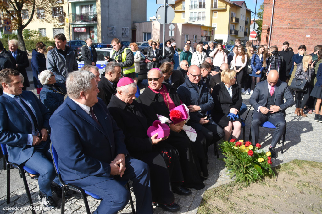 Odsłonięcie pomnika ks. Jana Długosza