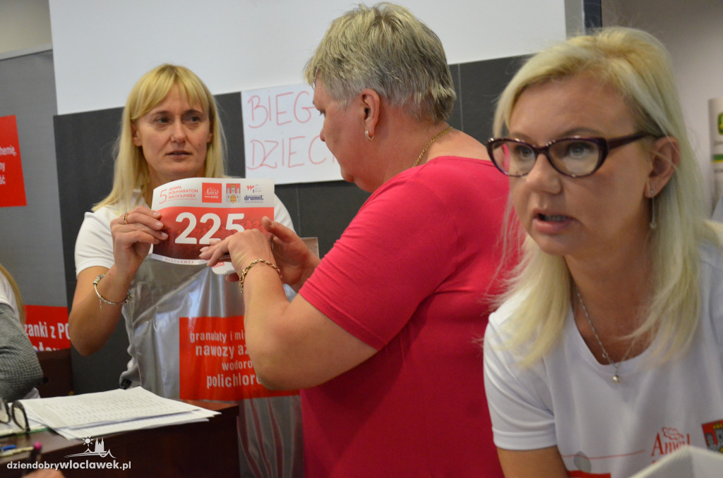 Zawodnicy szykują się do półmaratonu