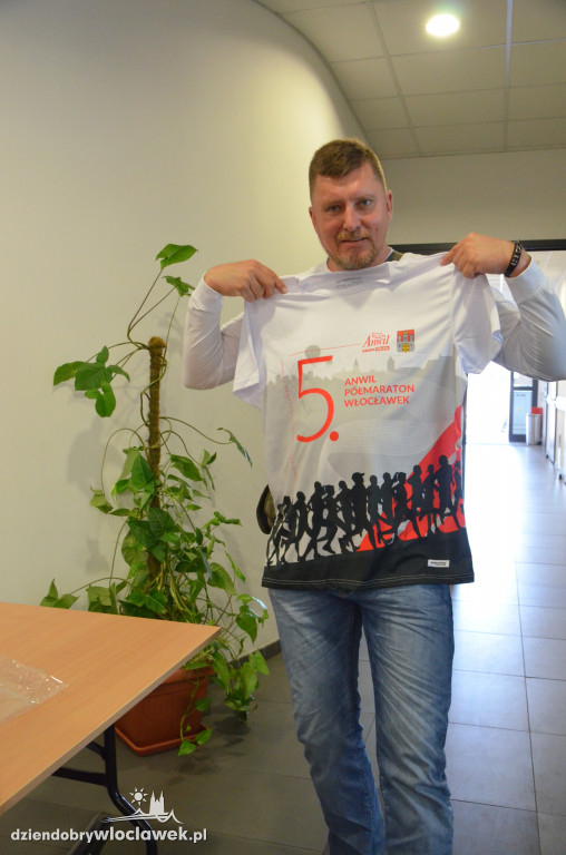 Zawodnicy szykują się do półmaratonu