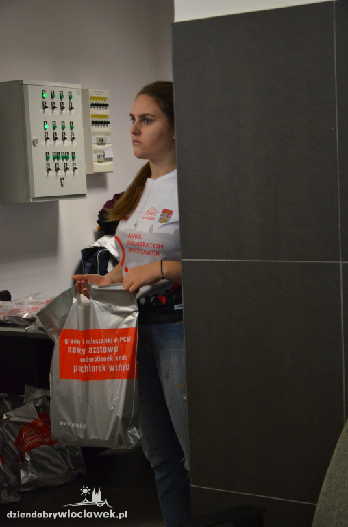 Zawodnicy szykują się do półmaratonu