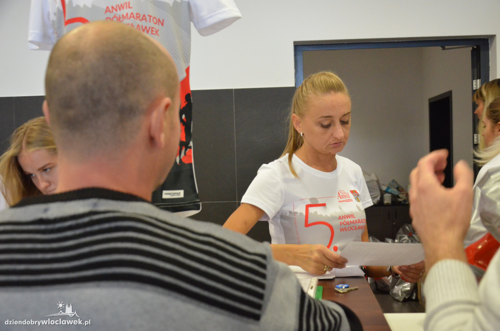 Zawodnicy szykują się do półmaratonu