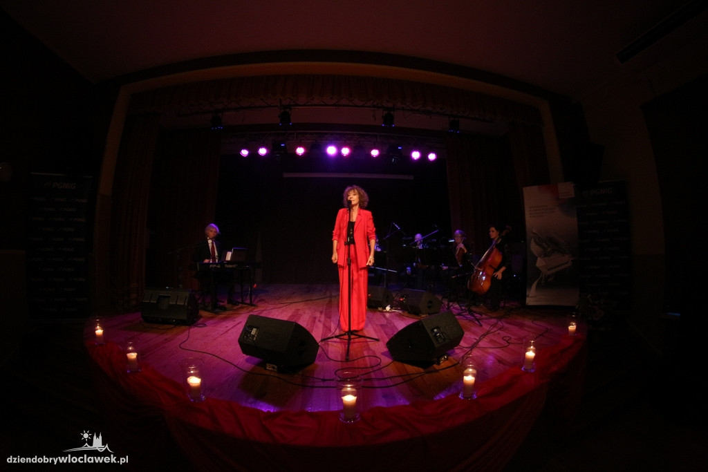 Koncert Alicji Majewskiej w Lubaniu