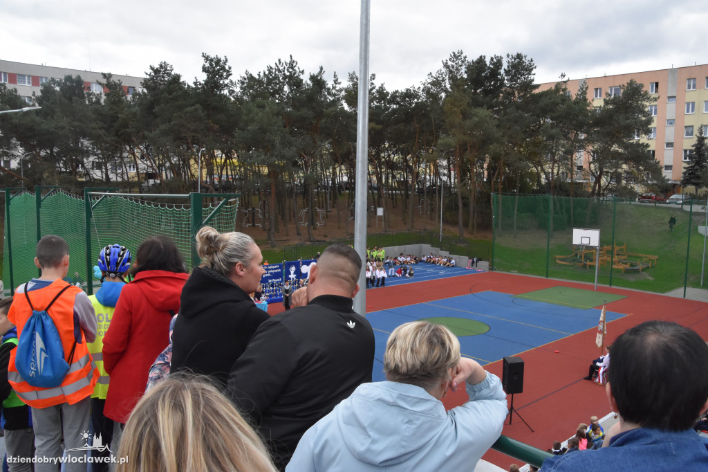 Uroczyste otwarcie boisk przy SP23