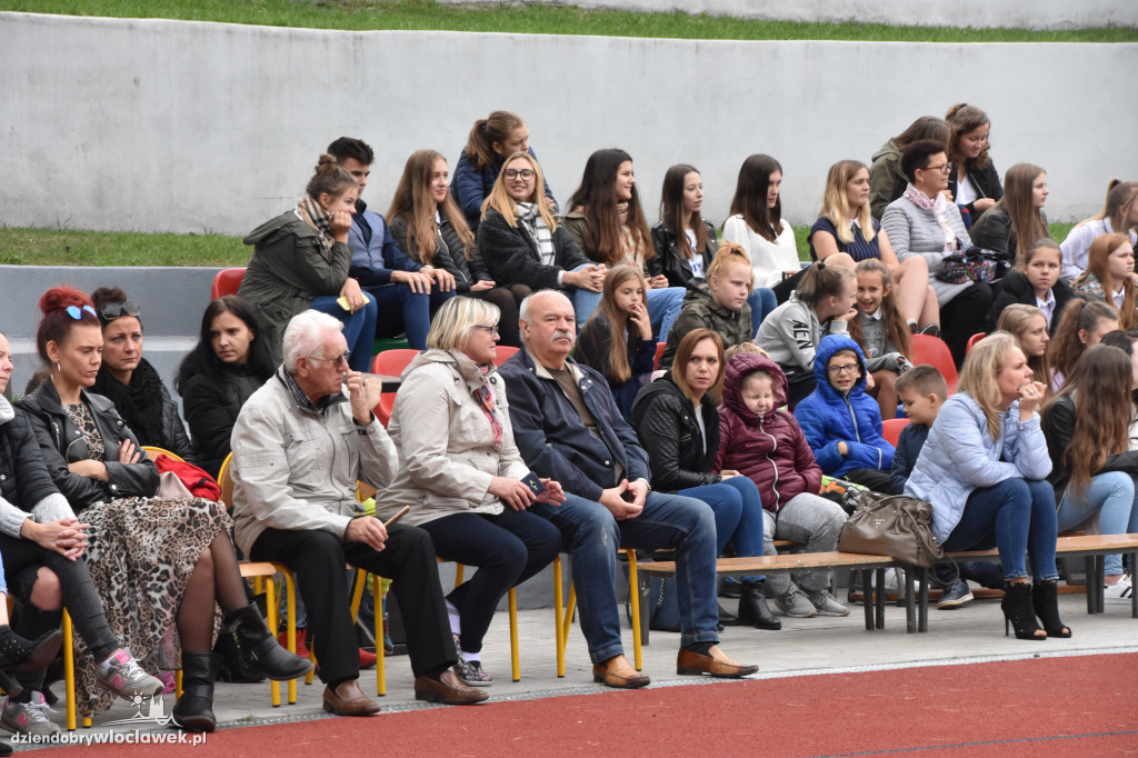 Uroczyste otwarcie boisk przy SP23