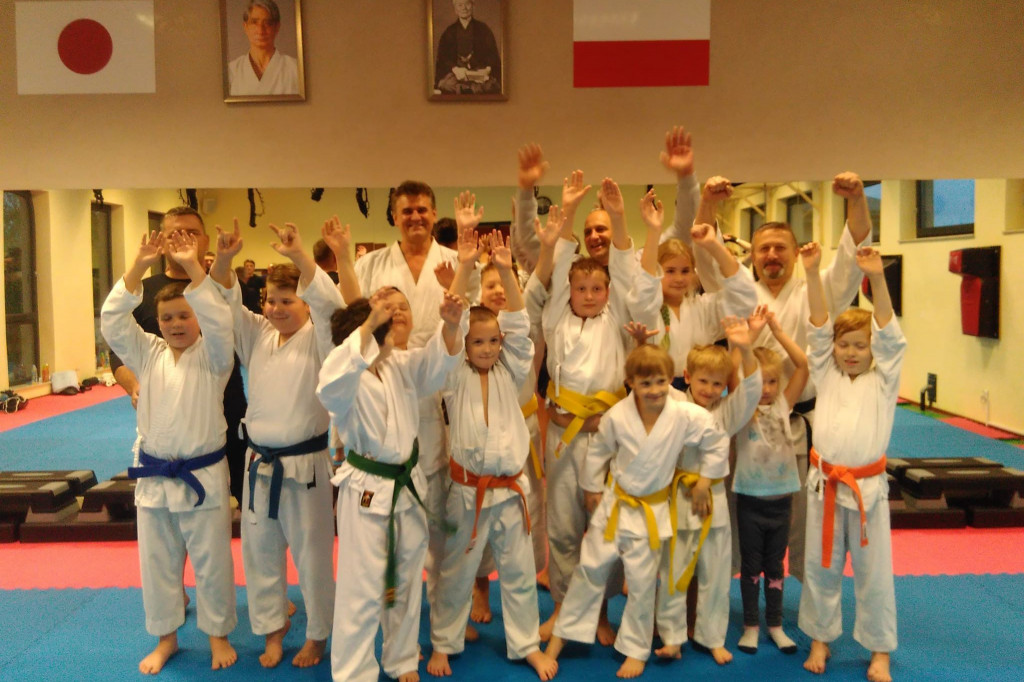 Kandydat wziął udział w treningu karate