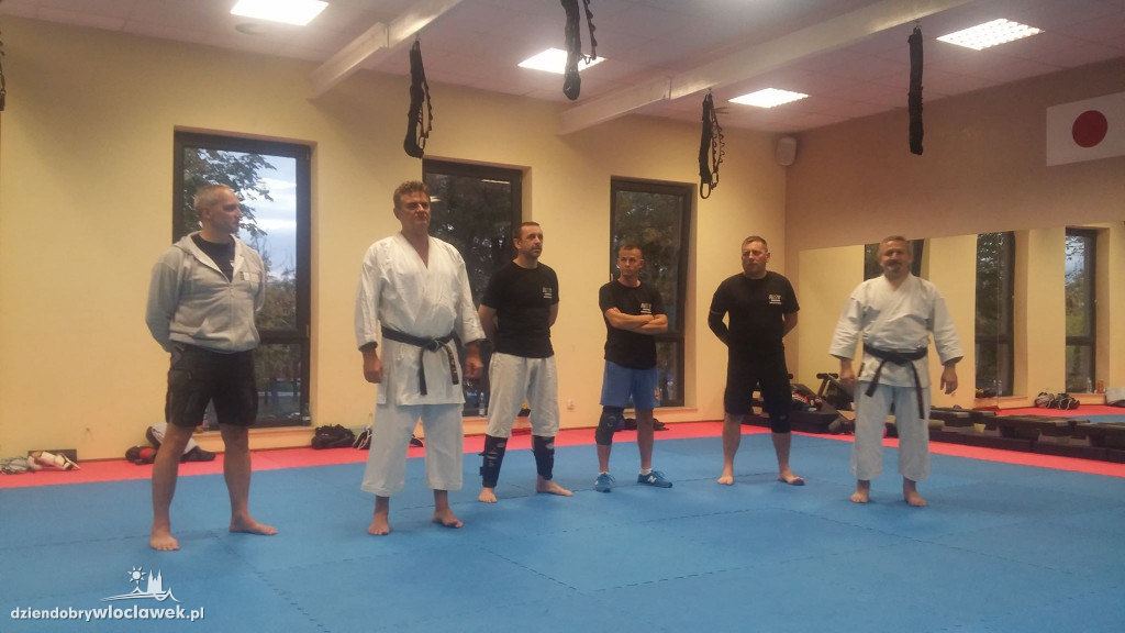 Kandydat wziął udział w treningu karate