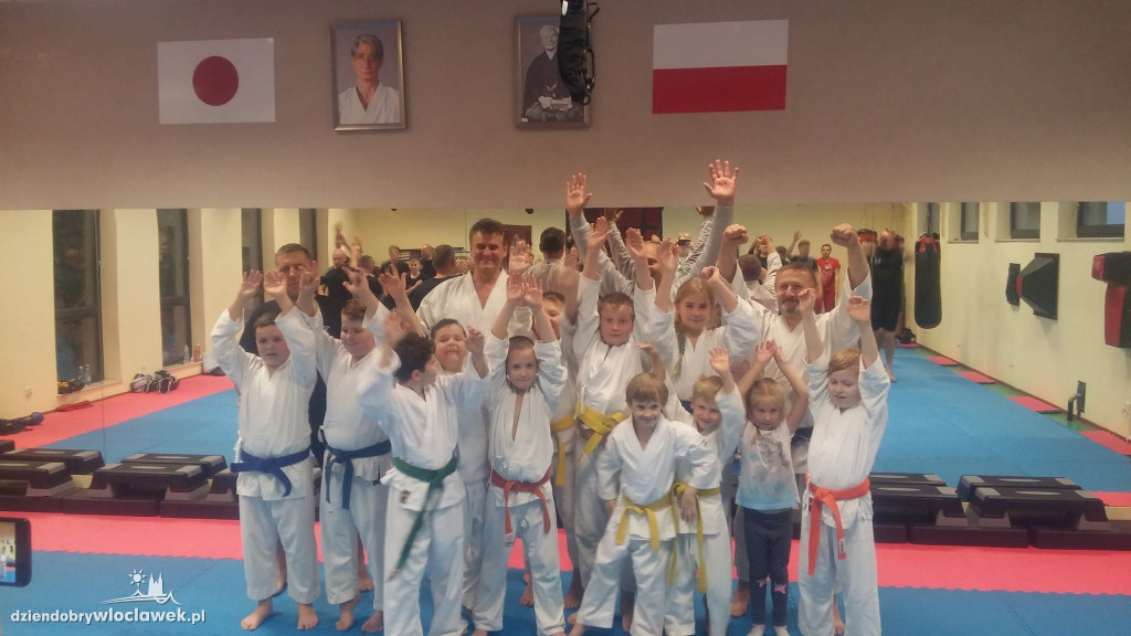 Kandydat wziął udział w treningu karate