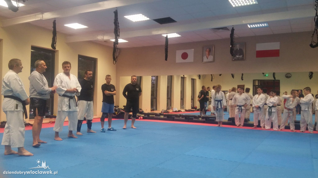 Kandydat wziął udział w treningu karate