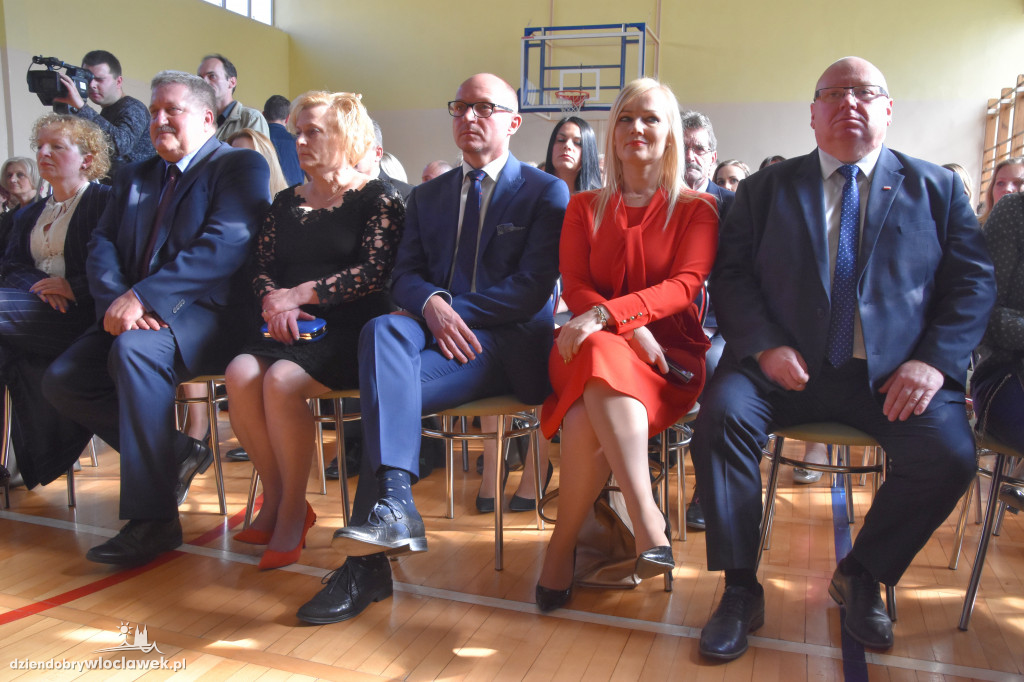 Prezydent nagrodził nauczycieli