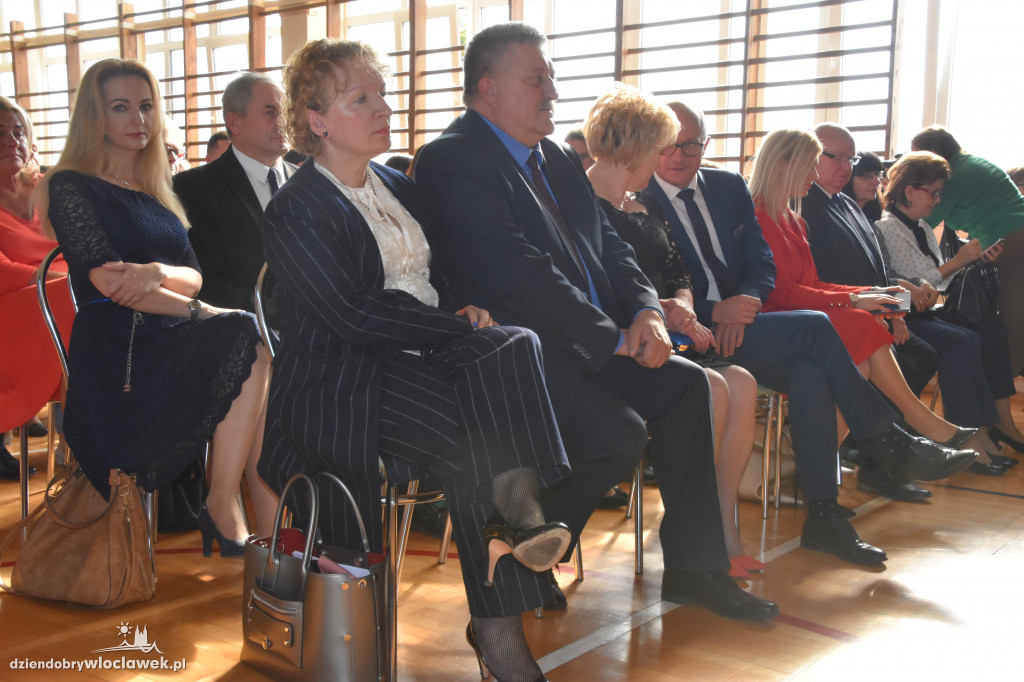 Prezydent nagrodził nauczycieli