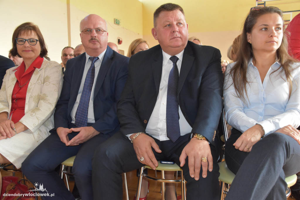 Prezydent nagrodził nauczycieli