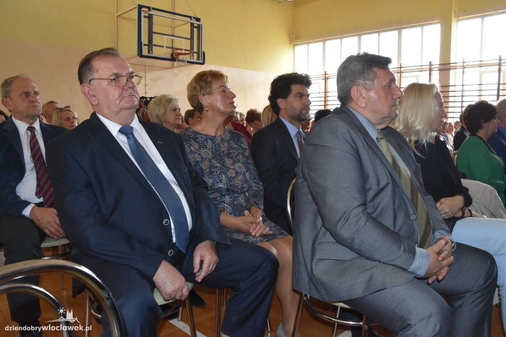 Prezydent nagrodził nauczycieli