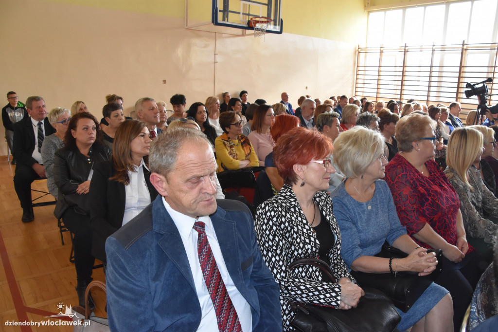 Prezydent nagrodził nauczycieli