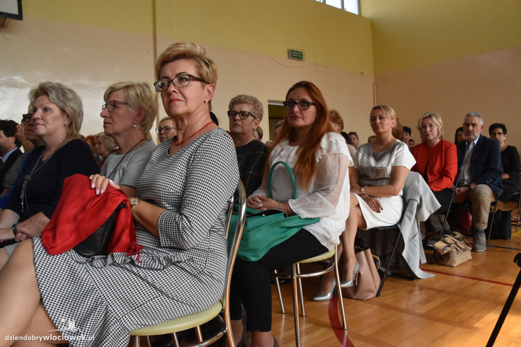 Prezydent nagrodził nauczycieli