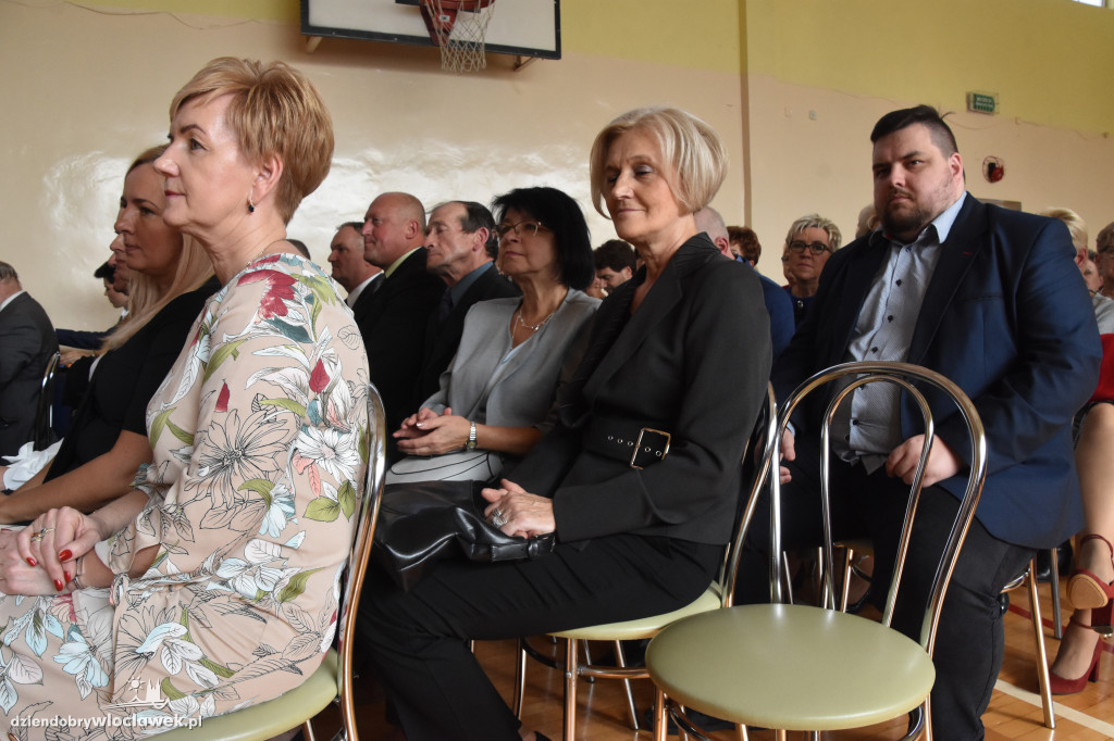 Prezydent nagrodził nauczycieli