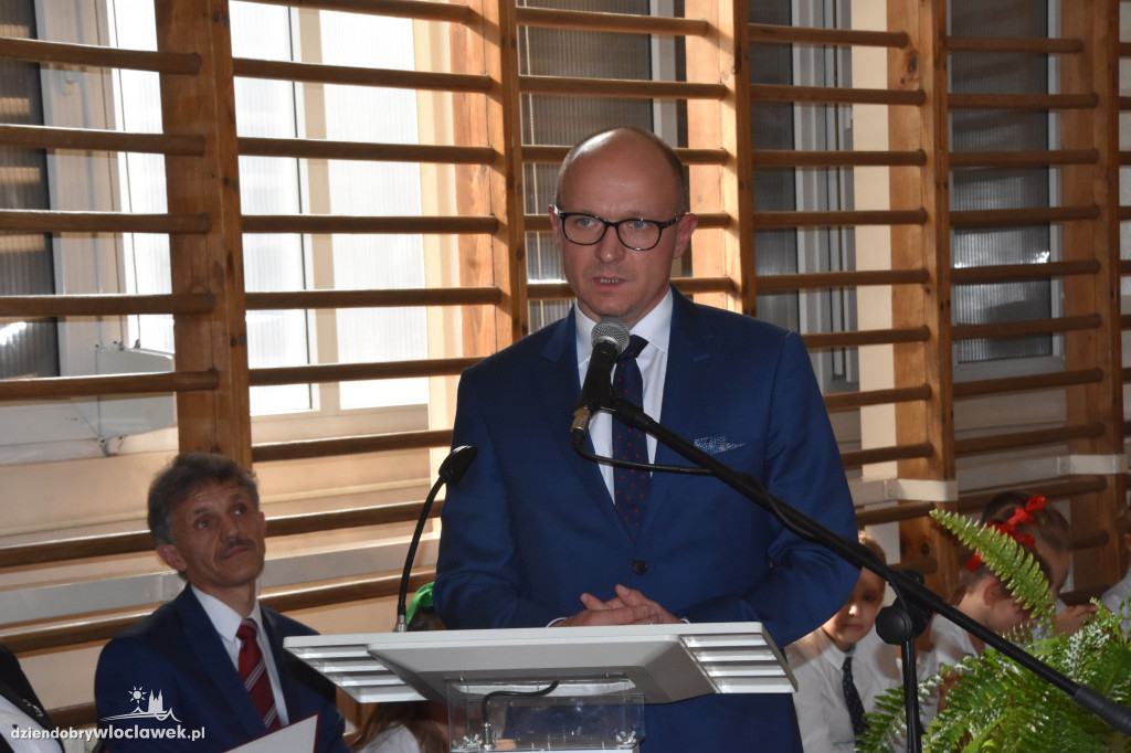 Prezydent nagrodził nauczycieli