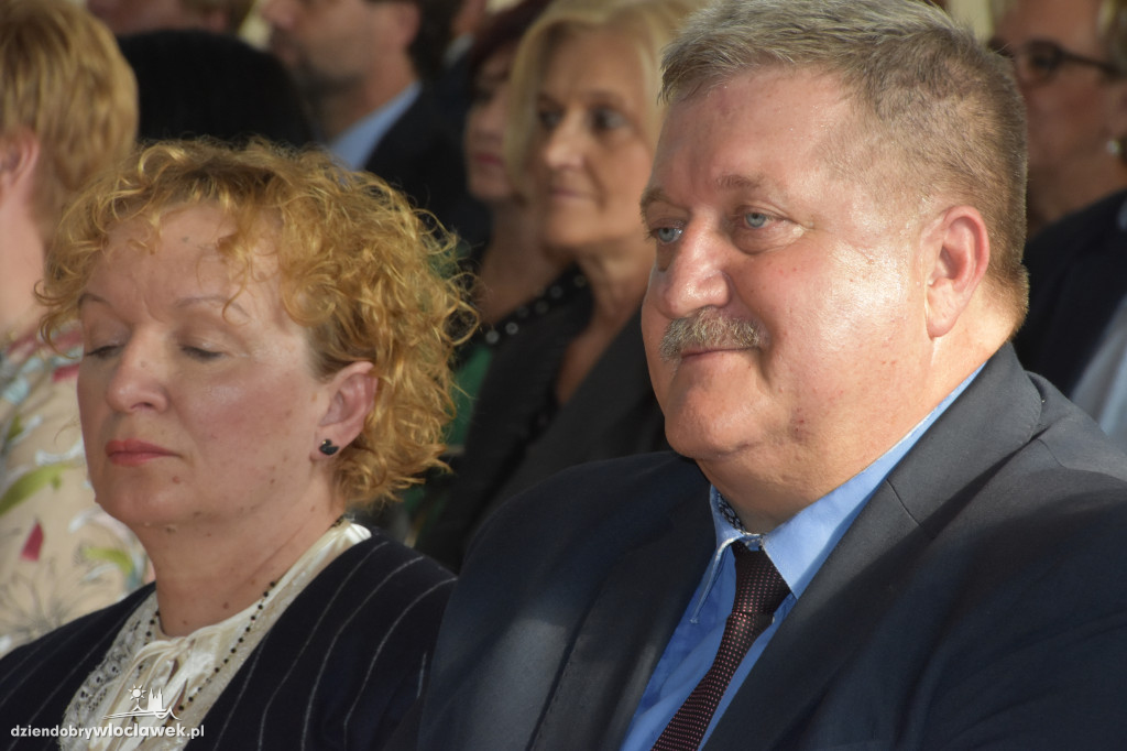 Prezydent nagrodził nauczycieli