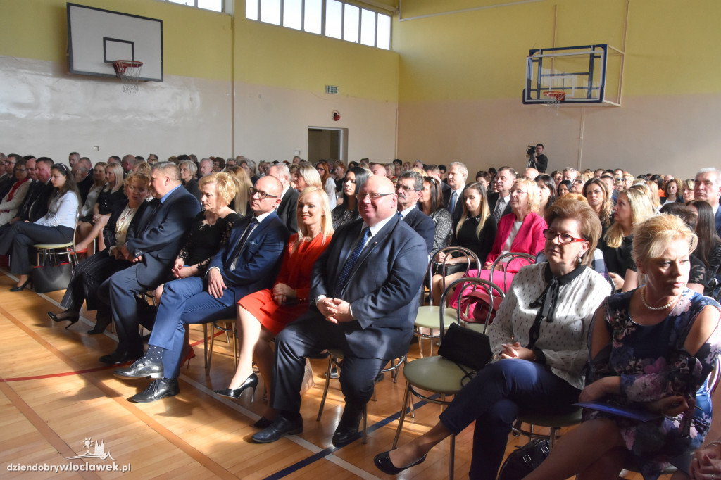 Prezydent nagrodził nauczycieli