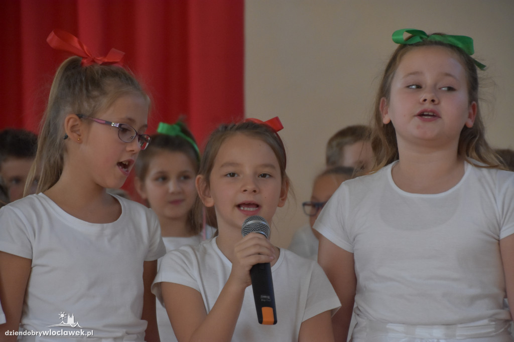 Prezydent nagrodził nauczycieli