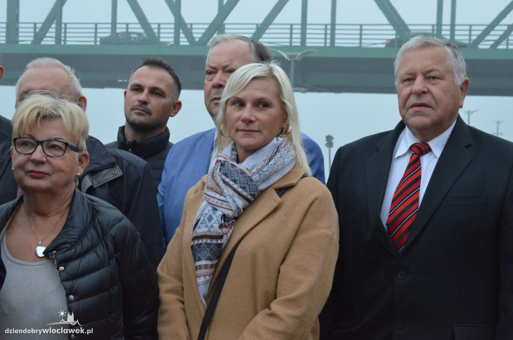 SLD kończy kampanię na bulwarach