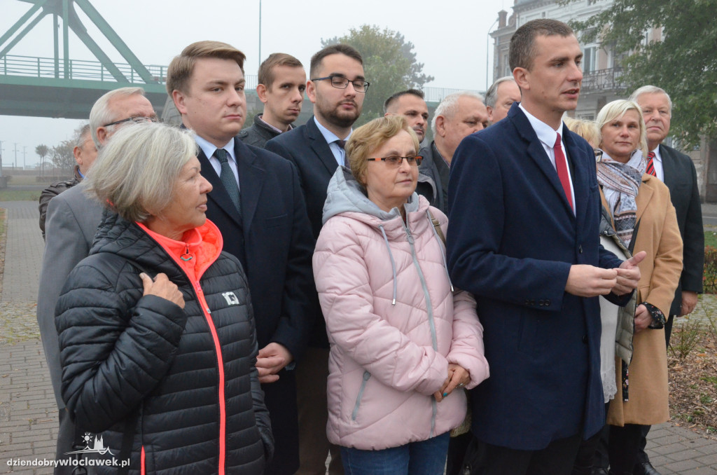 SLD kończy kampanię na bulwarach