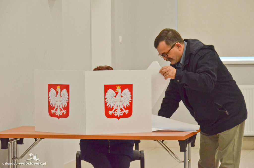 Głosowanie w komisjach na Śródmieściu