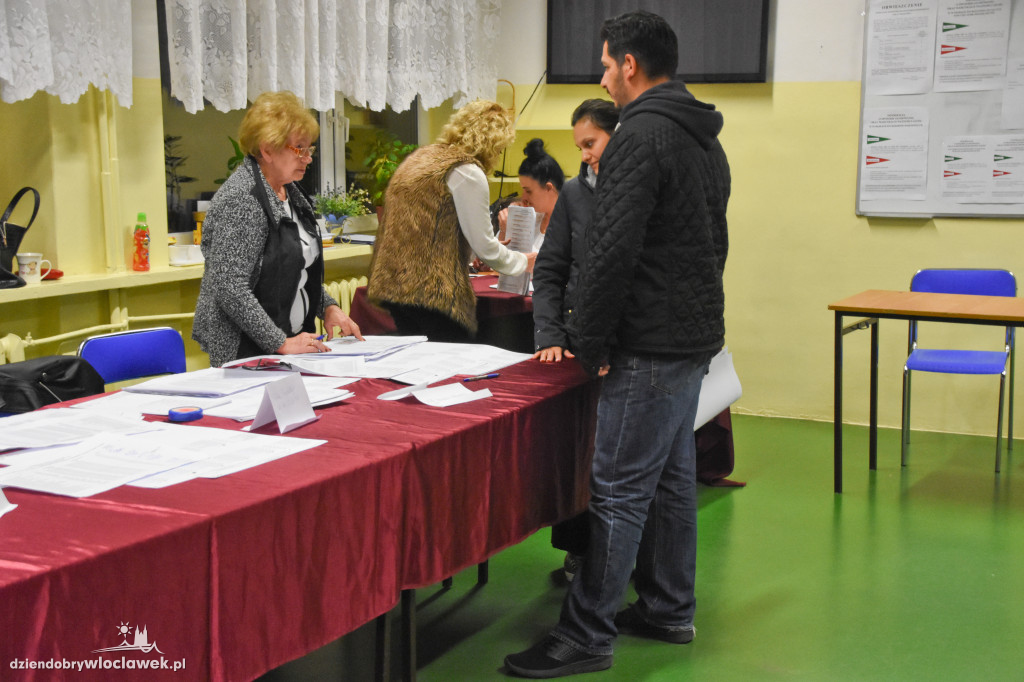 Głosowanie w komisjach na Kazimierza Wlk.