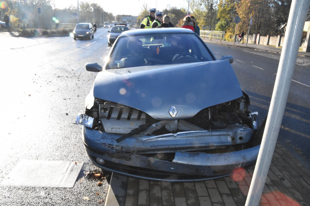 3 auta zderzyły się na Okrzei