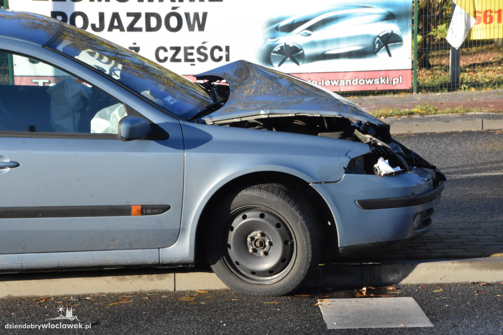 3 auta zderzyły się na Okrzei