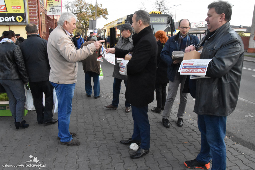 Walka o głosy na targowisku