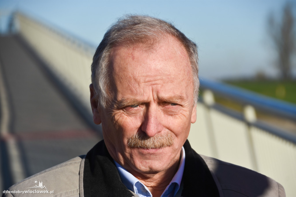 Kładka nad autostradą A1 otwarta