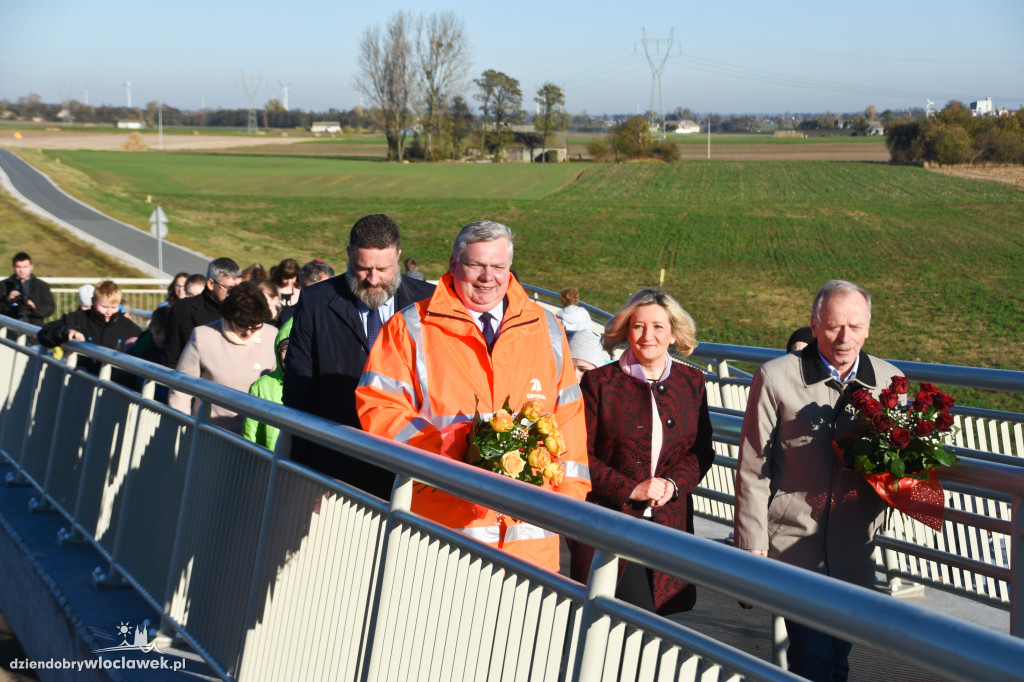 Kładka nad autostradą A1 otwarta
