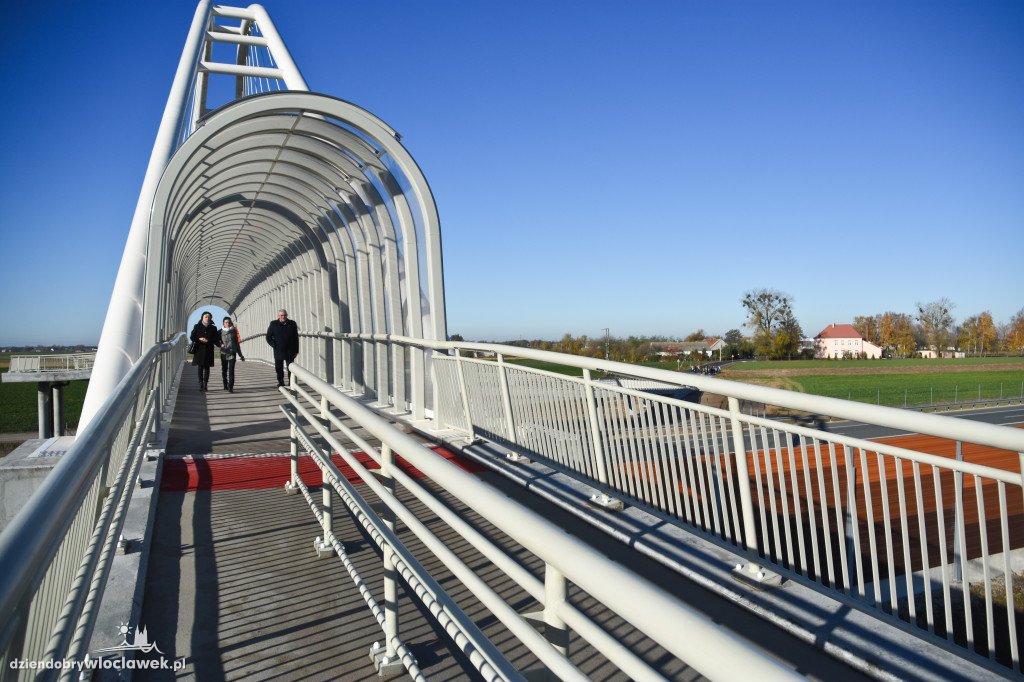 Kładka nad autostradą A1 otwarta