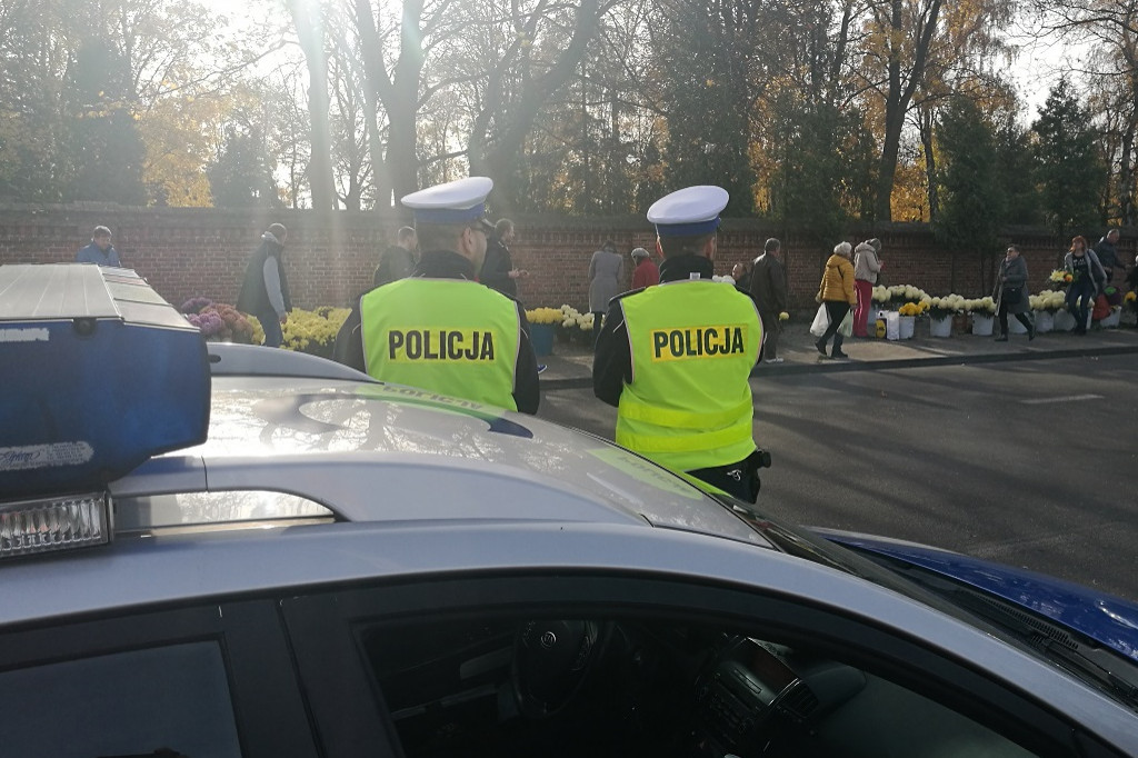 Policja wstępnie podsumowała akcję Znicz
