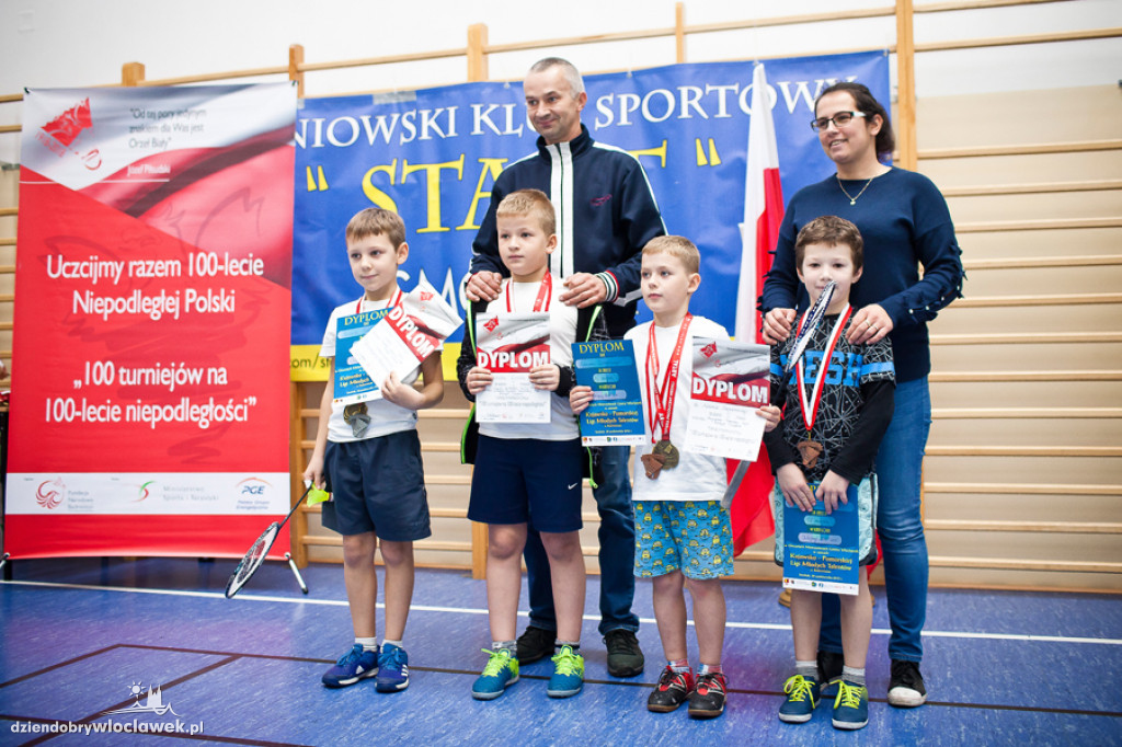 Turniej badmintona w Smólniku